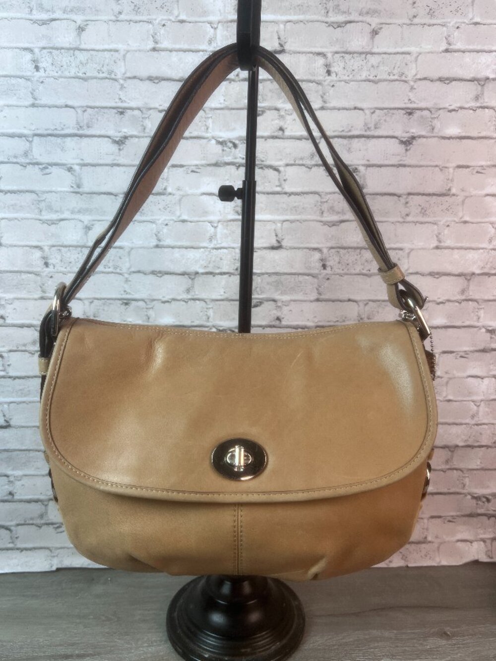 Vintage COACH Turn Lock Duffle Flap Bag, #F15170 Brit… - Gem